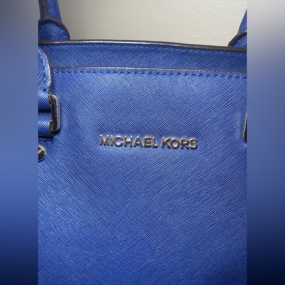 Michael Kors Selma Handbag with Michael Kors Wallet and Duster Bag - Picture 7 of 17